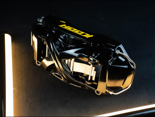 Тормозная тюнинг система Geely Monjaro 1 поколение (2021-2024) ICOOH X61, (ротора до 405 мм) цвет: Черный, поршней: 6, передняя ось, X61-D52-B-03-10-01-02-0D-02-00-02 Тормозная тюнинг система Geely Monjaro 1 поколение (2021-2024) ICOOH X61, (ротора до 405 мм) цвет: Черный, поршней: 6, передняя ось, X61-D52-B-03-10-01-02-0D-02-00-02
